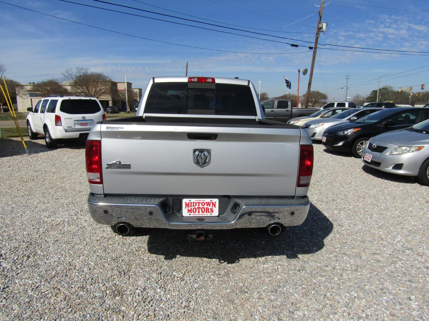 2010 Silver /Gray Dodge Ram 1500 Laramie Crew Cab 2WD (1D7RB1CT0AS) with an 5.7L V8 OHV 16V engine, Automatic transmission, located at 15016 S Hwy 231, Midland City, AL, 36350, (334) 983-3001, 31.306210, -85.495277 - Photo#6